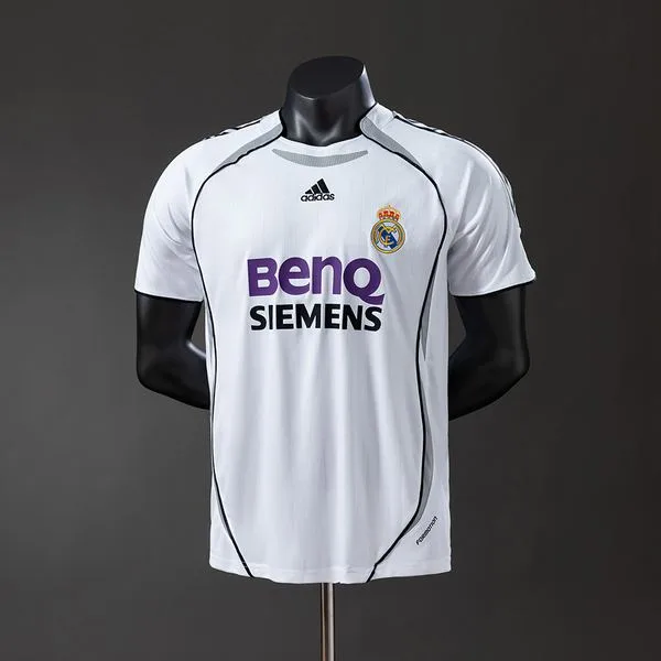Camiseta de fútbol Real Madrid 2006/07 LOCAL MANGA CORTA VERSION FAN
